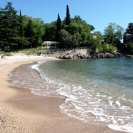 Apartman With A Parking Space Lovran, Opatija - 7782 Lovran